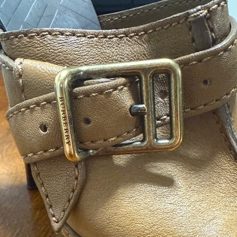 Burberry platform clogs - Picture 7 of 8